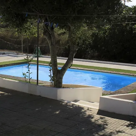 Laurel House Дом отдыха Лориньян